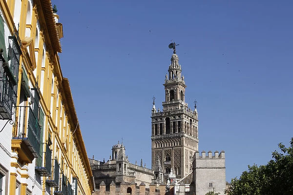 Giralda, the Sevilla cathedral bell tower (formerly a minaret)