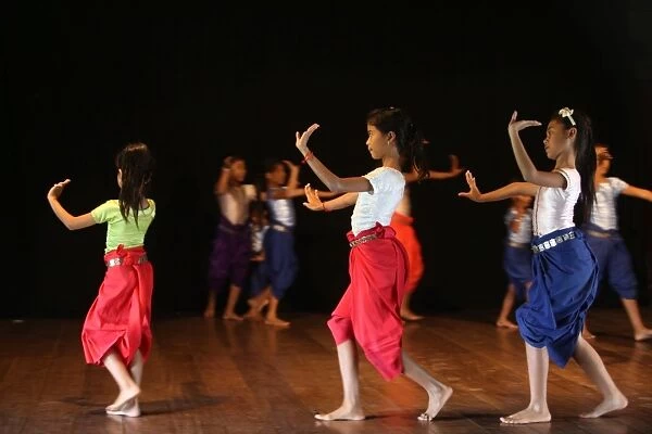 Girls learning traditional khmer dance