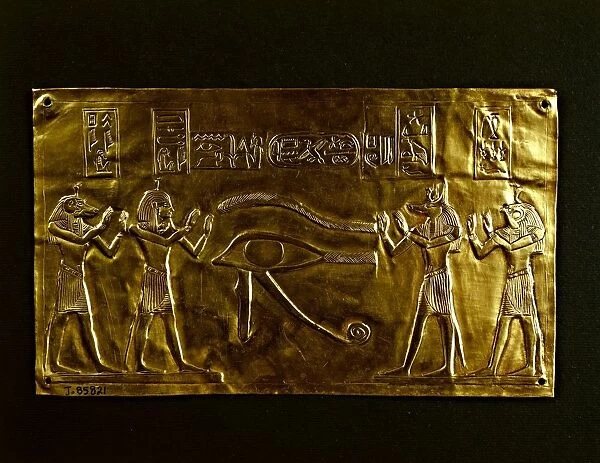 Gold plate for the mummy of Psusennes I. Relief representing Horus udjat eye and the four sons of Horus, Imset, Duamutef, Hapi, Qebehsenuef from Tanis, tomb of Psusennes I