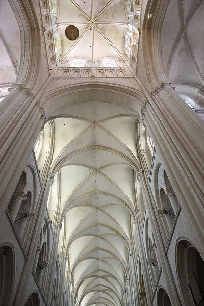 Holy Trinity abbey church nave