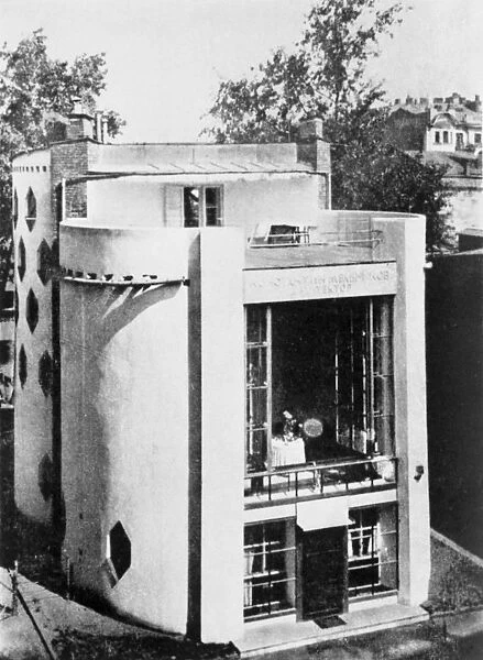 The house of architect konstantin melnikov, in 10 krivoarbatsky pereulok, which he designed in the late 1920s, moscow, ussr