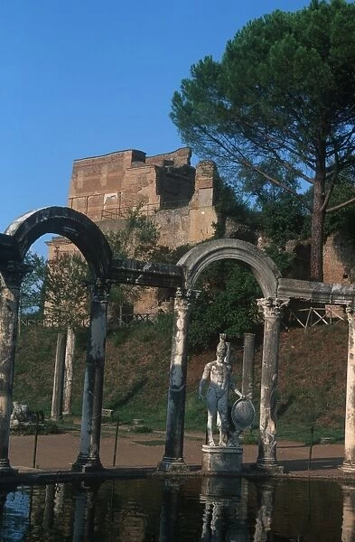 Italy, Latium Region, Rome Province, Tivoli, Hadrians Villa, Colonnaded circular pool at recreated Canopus canal