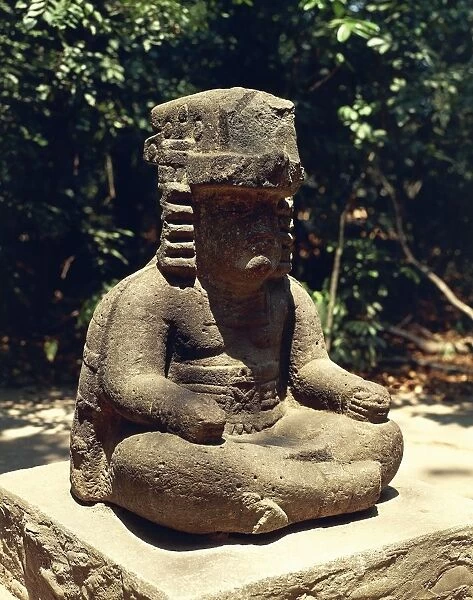 Mexico, Tabasco, Villahermosa, Olmec sculpture representing High Priest, at La Venta archaeological park and museum