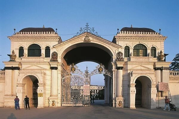 Nepal, Kathmandu Valley, Kathmandu, Singha Durbar palace, gate