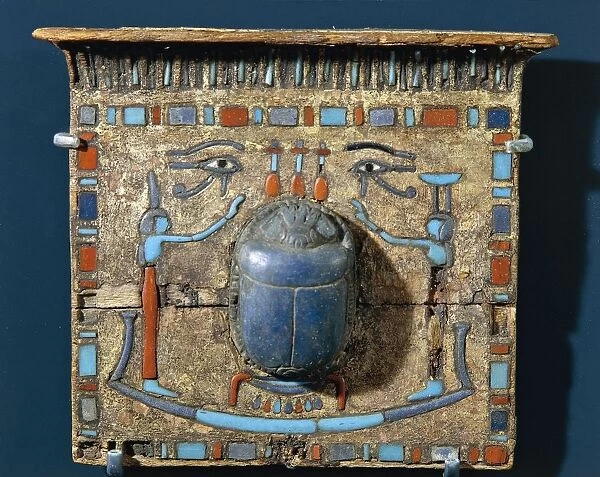 Ornament of a mummy: pectoral with scarab made of lapis lazuli