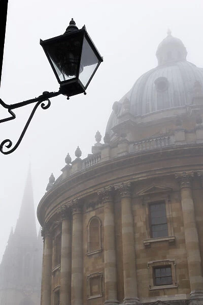 Oxford in the mists - Radcliffe Square