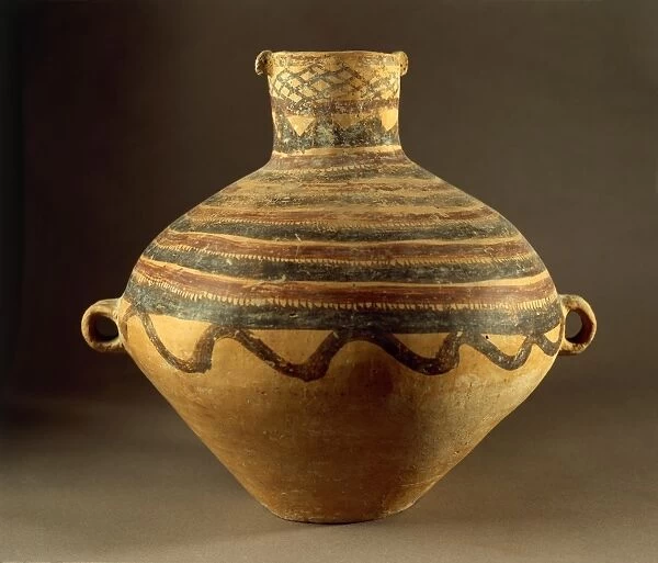 Pan-Chan style terracotta funerary vase, from province of Kensu