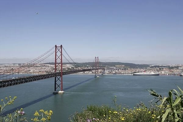 Portugal, Lisbon, Ponte 25 de Abril (25th of April Bridge), suspension bridge spanning Tagus River