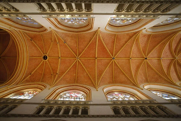 Saint-Corentin cathedral nave ceiling