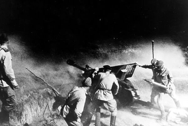 Soviet artillery battery in the northern caucasus, 1943