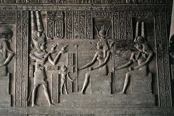 Temple of Hathor, detail, relief with a offering scene