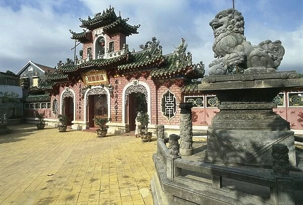 Vietnam, Da Nang surroundings, Hoi An, Phuoc Kien pagoda, 17th century