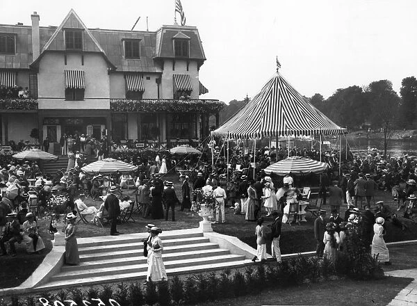 Karsino. 22nd June 1913: Londons newest riverside resort