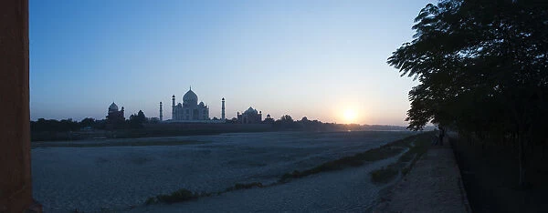 Sunset view of the Taj Mahal, Agra, Uttar Pradesh, India