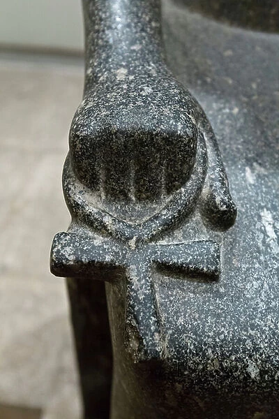 Detail of the ankh held by Iwnit, 1405-1367 BC, Luxor statue cache (stone)