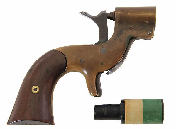 US Army Signal Pistol with Cartridge
