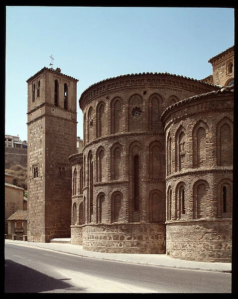 Art mudejar: view of the apse of the church Santiago de Arrabal, 13th century Toledo