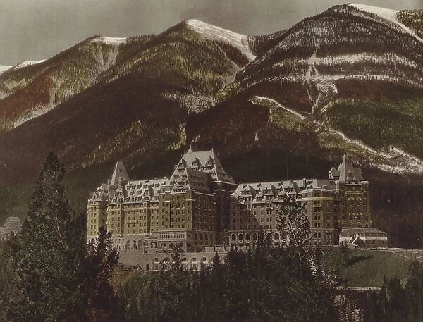 Banff Springs Hotel (colour photo)