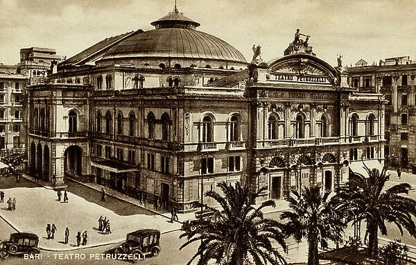Bari Petruzelli theatre Guiseppe