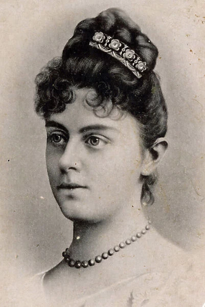 Baroness Marie Alexandrine 'Mary' von Vetsera (19 March 1871 - 30 January 1889) (photo)