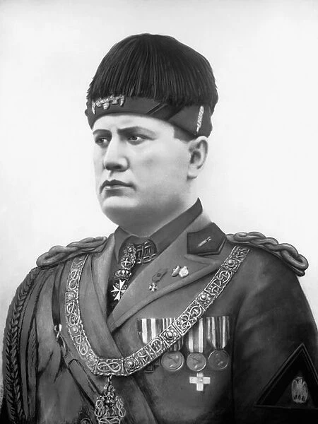 Benito Mussolini (b  /  w photo)