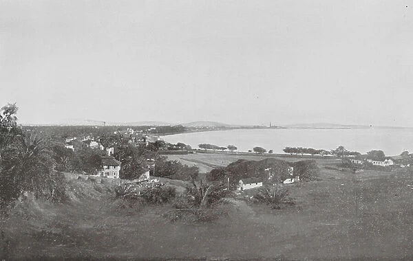 Bombay from Malabar Hill, Looking East (b / w photo)