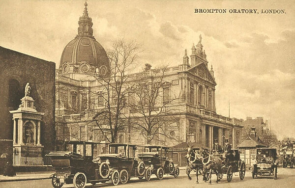 Brompton Oratory, London (b  /  w photo)