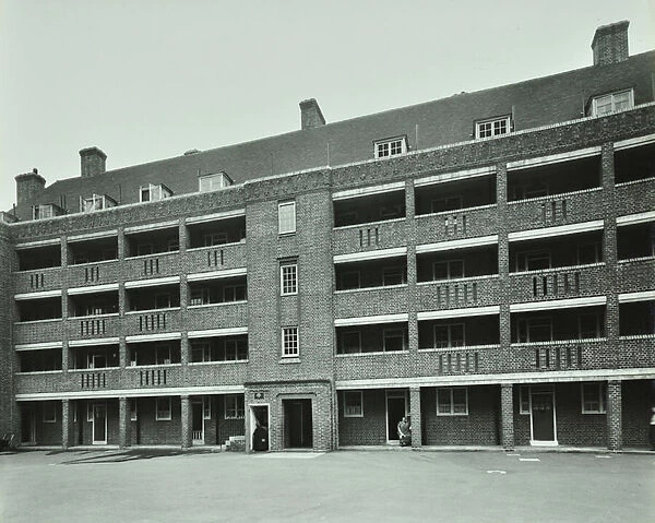 Browning Estate: exterior of flats, London, 1935 (b  /  w photo)