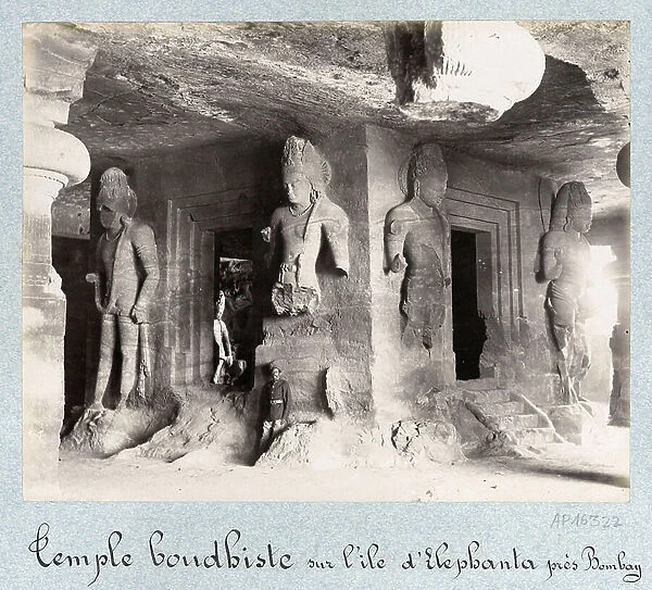 Buddhist temple hollow in rock, on Elephanta Island (or Gharapuri Island), Bombay Bay (India) - Second half of the 19th century