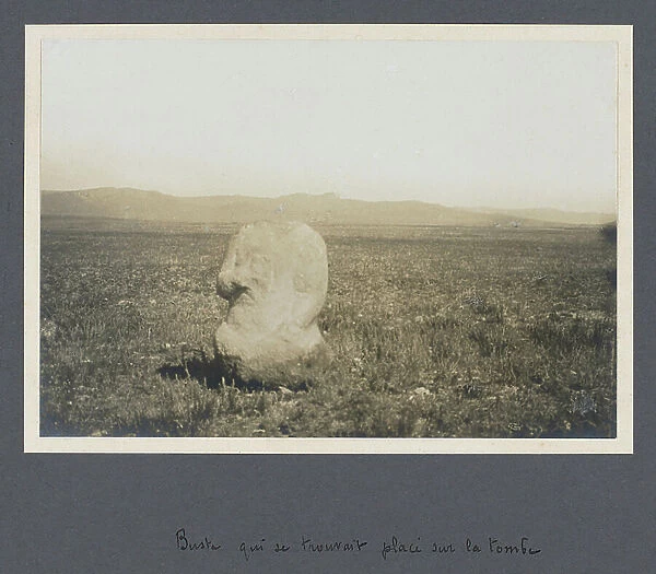 Bust sitting on one of the tank-shaped tombs of Lake Ichee Nor, 27 July - Mission to North West Mongolia - Album of the mission of the commander of Bouillane de Lacoste in 1909 in Mongolia, photo by Henry de Bouillane de Lacoste (1867-1937)