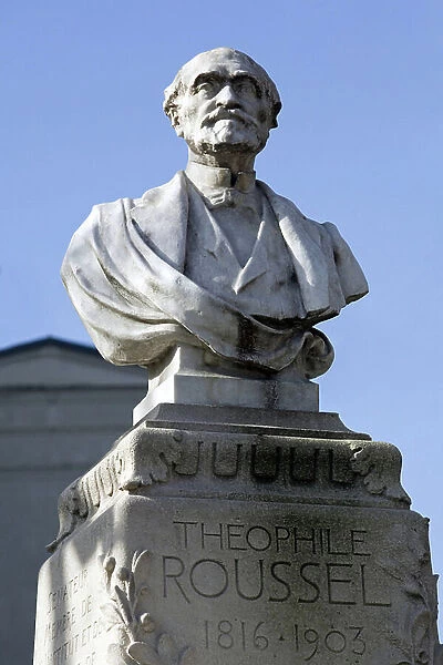 Bust of Theophile Roussel (1811-1903), French politician, doctor. Stone sculpture by Jean-Baptiste Champeil (1866-1913). Photography, KIM Youngtae, Paris