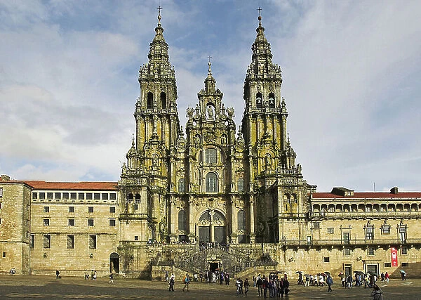 Cathedral of Santiago de Compostela (Santiago de Compostela), made by Fernando Casas y Novoa and decorated with the statue of Santiago, 18th century. Spain