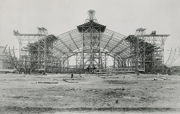 Construction of the Galerie des Machines for the Exposition Universelle of 1889
