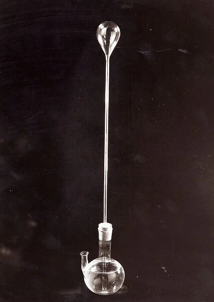 Copy of a thermoscope invented by Galileo Galilei (1564-1642) (photo)
