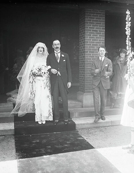 Cornelia Vanderbilt and John Cecil, Wedding Day, Asheville, North Carolina, USA, April 29, 1924 (b / w photo)