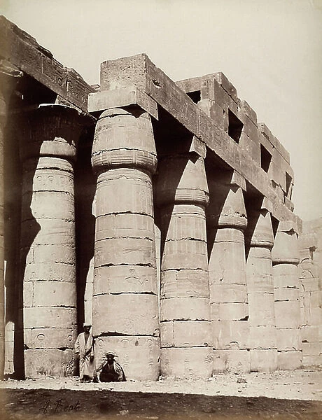 Egypt. 'Rammesseum, Colonnes du temple'