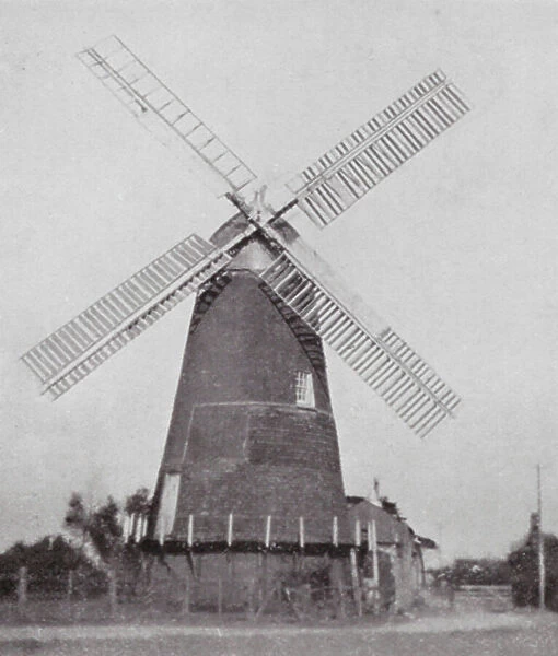 English Windmills: Polegate (b / w photo)
