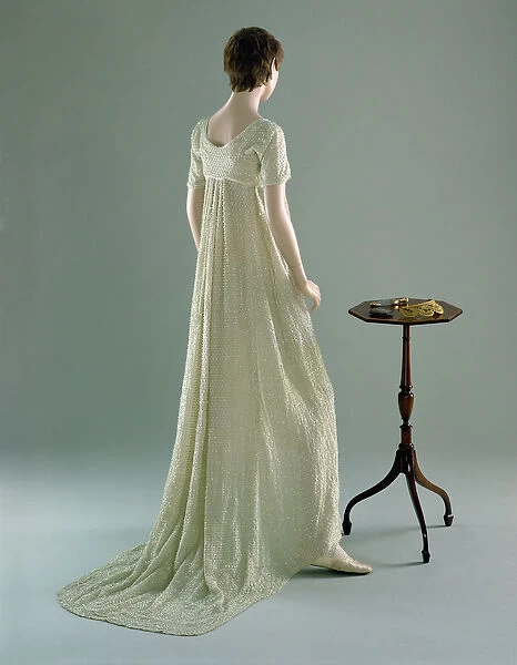 Evening dress, 1800 (cotton muslin & glass beads)