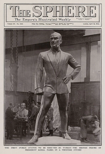 The first public statue to be erected in Turkey (b / w photo)