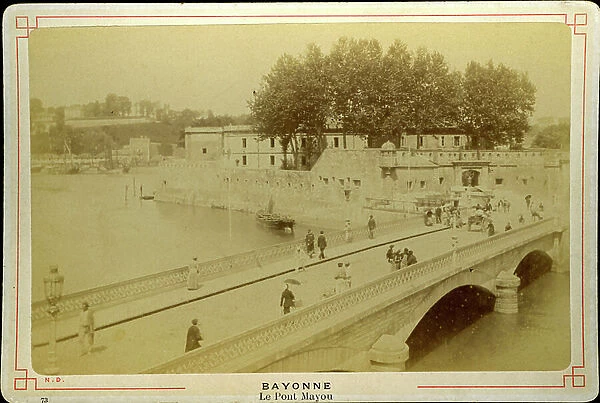 France, Aquitaine, Pyrenees-Atlantiques (64), Bayonne: the Mayou bridge above the Nive, 1875