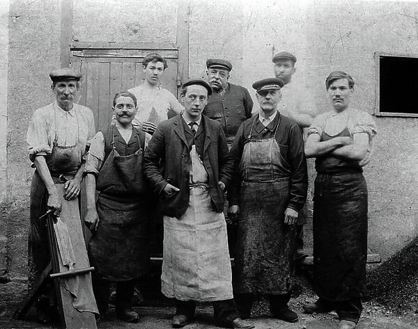 France, Centre, Indre-et-Loire (37): Tannery employees, 1922