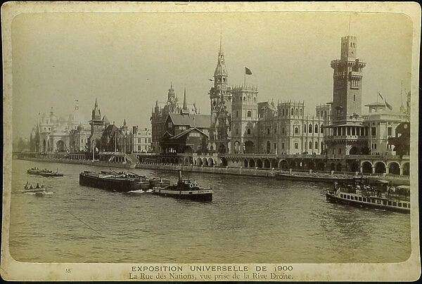 France, Ile-de-France, Paris (75): Universal Exhibition, La rue des nations view bank of the right bank: The pavilions of Spain, Germany, Norway, Belgium and England, 1900 - the guepe number 22