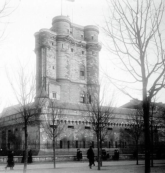 France, Ile-de-France, Paris (75): Chateau de Vincennes, fort de Vincennes, 1900