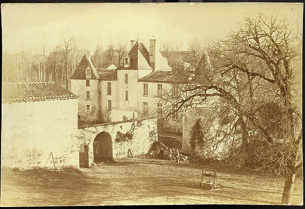 France, Poitou charente: Ferme Chateau du Poitou with its occupants, 1885