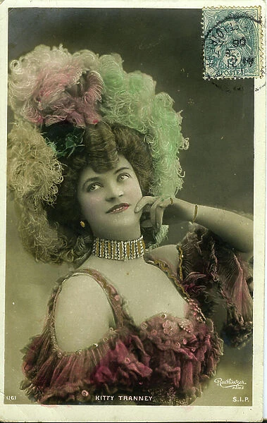 France: Portrait of Kitty Tranney by Reutlinger, 1906 - reutlinger