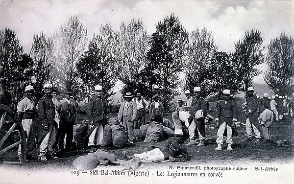 French legionnaire colonial soldiers resting in Sidi Bel Abbes, Algeria. postcard 1910