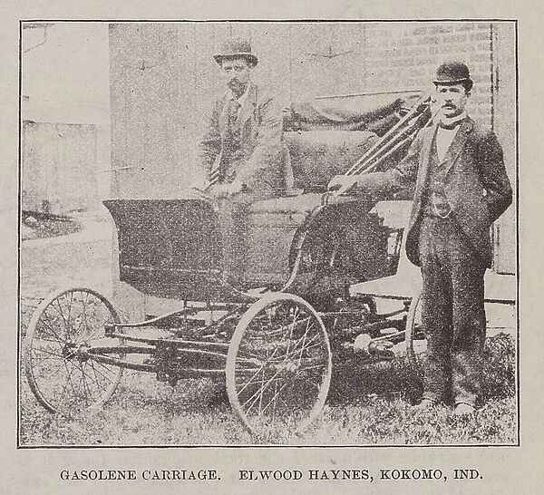 Gasolene Carriage, Elwood Haynes, Kokomo, Indiana (b / w photo)