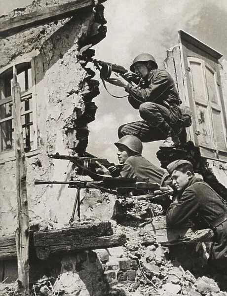 German snipers, 1941 (b  /  w photo)