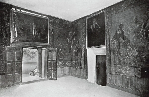 Haddon Hall: Ante Room, showing Dorothy Vernon's Doorway (b / w photo)