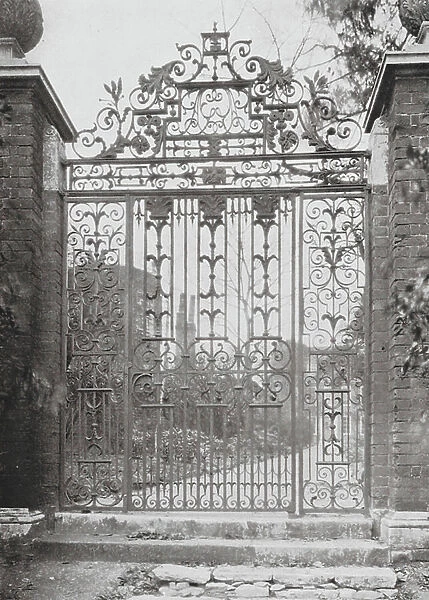 Hampstead, Fenton House, c 1693, Entrance Gate to Garden (b / w photo)